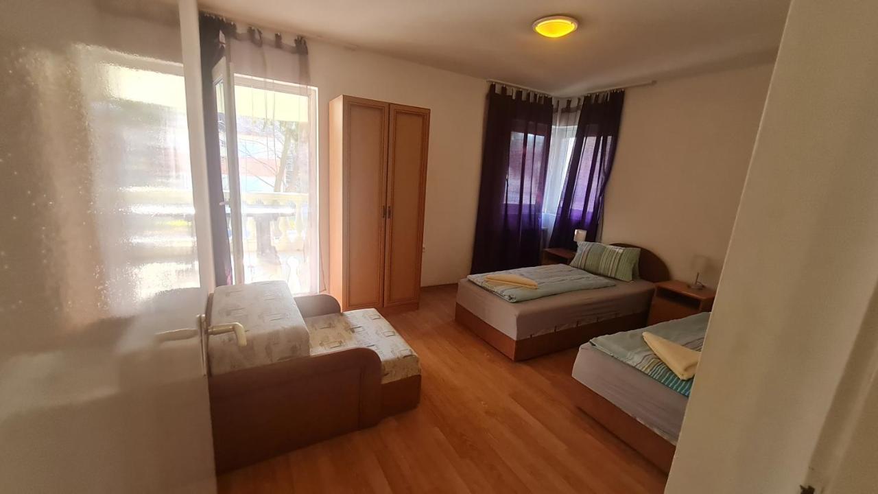 Yellow Sun 2 Apartman Siófok Exterior foto