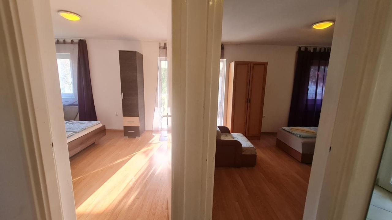 Yellow Sun 2 Apartman Siófok Exterior foto